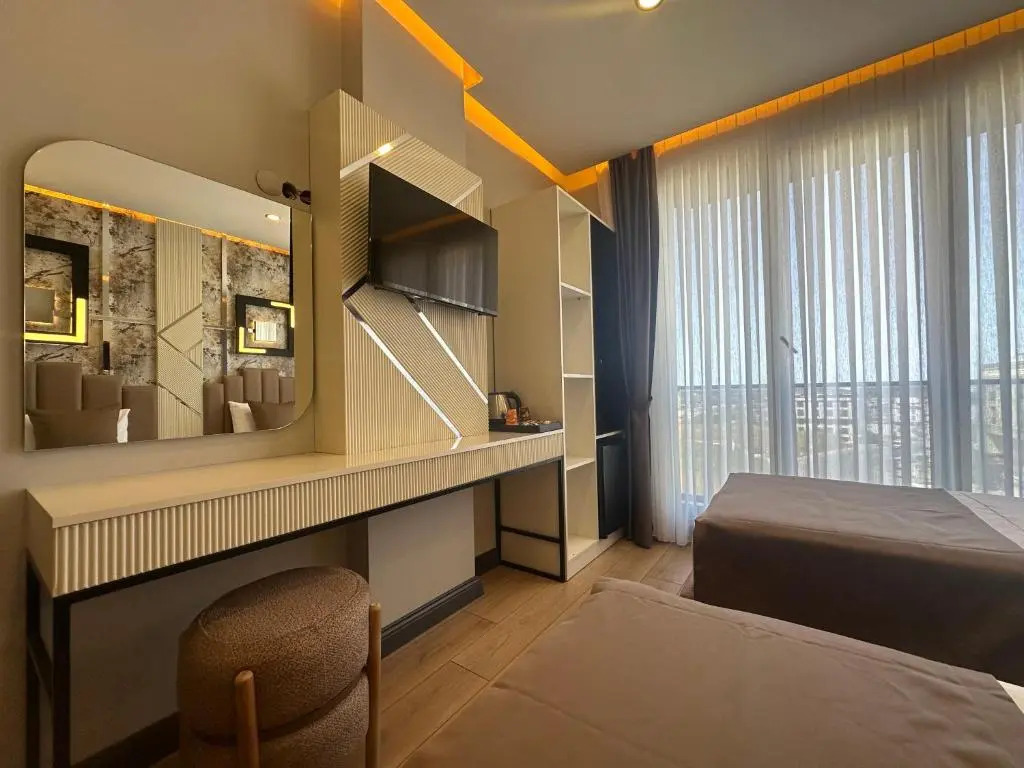 Fourpoints Airport Hotel