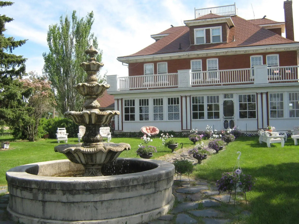Wakamow Heights Bed and Breakfast