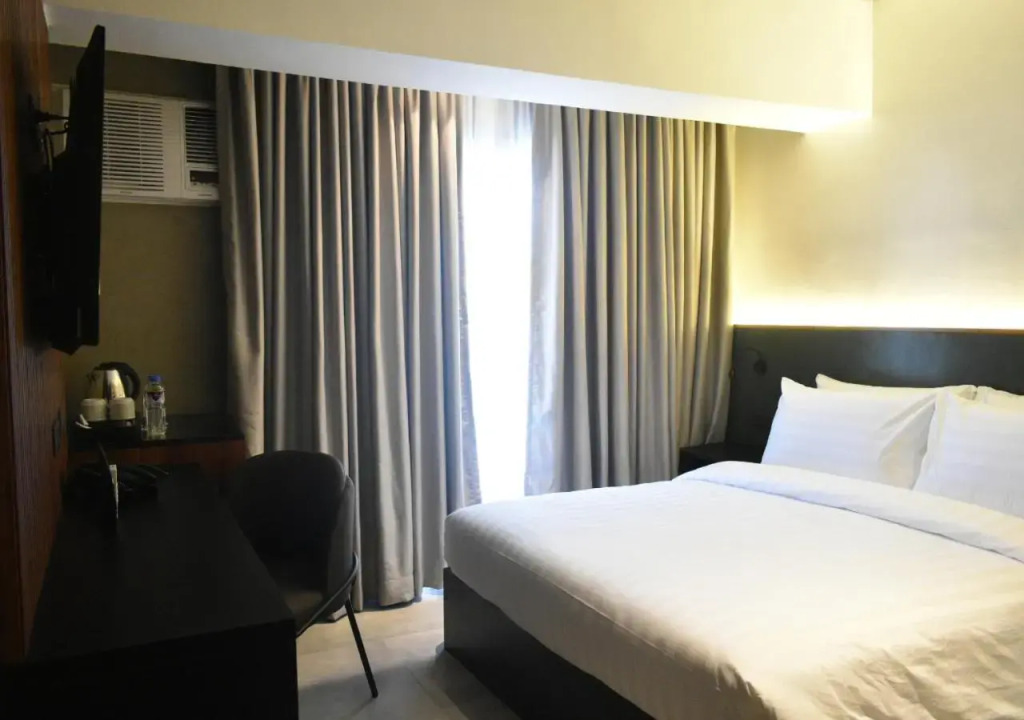 Venus Parkview Hotel