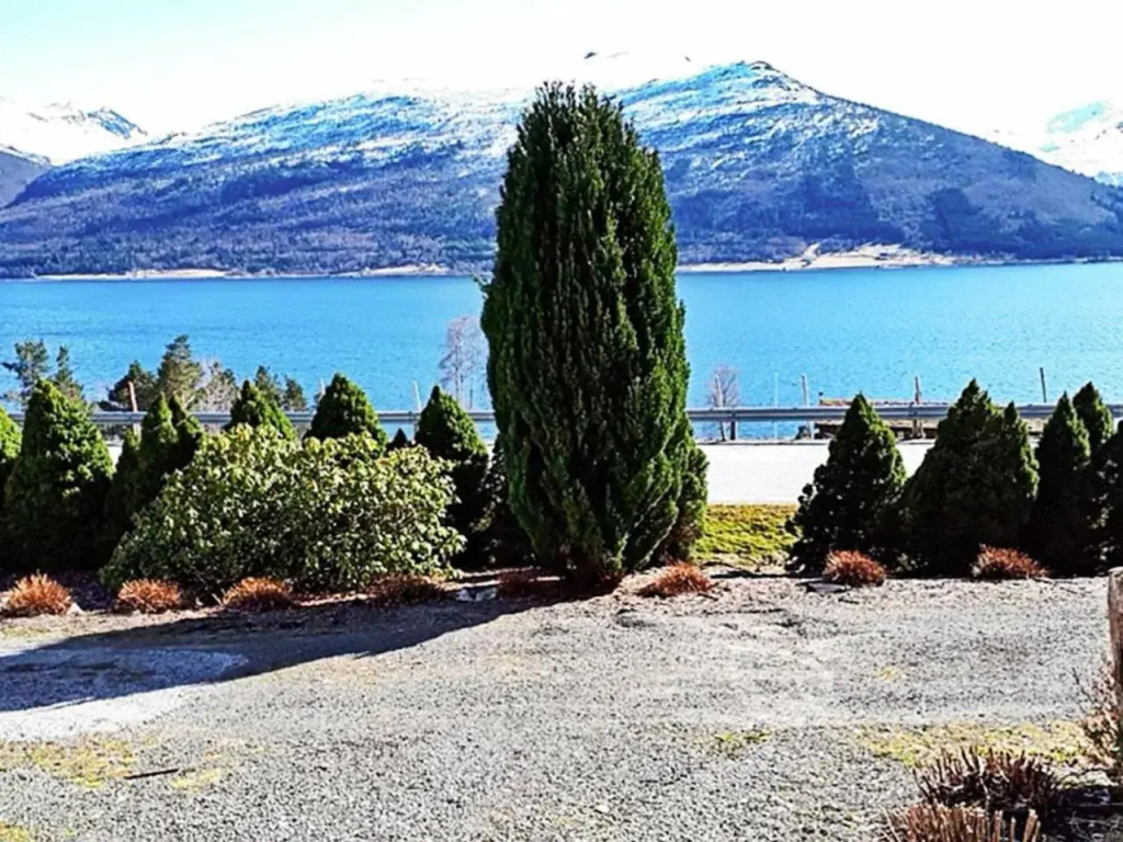 8 person holiday home in EIDSVÅG