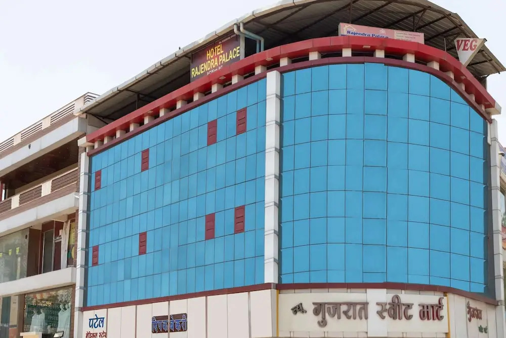 Hotel Rajendra Palace by OYO Rooms