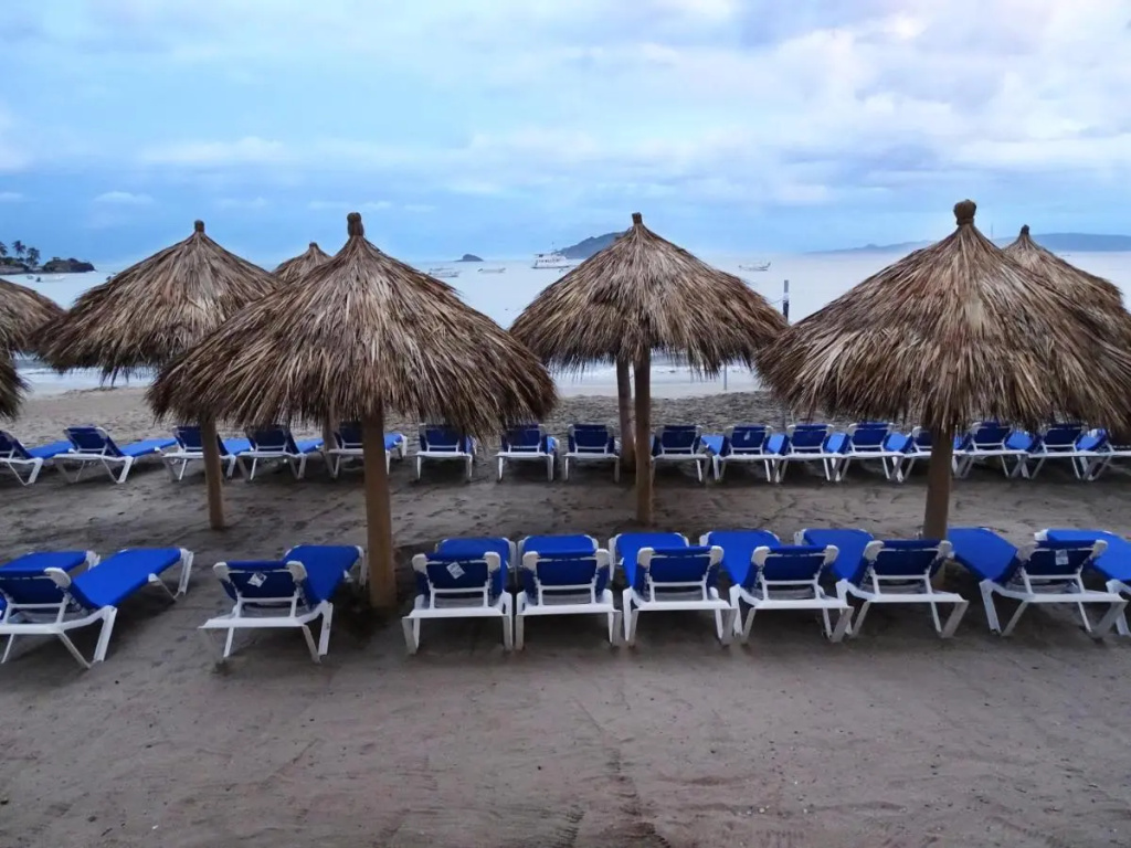 Decameron La Marina Guayabitos, Ramada All-Inclusive Resort