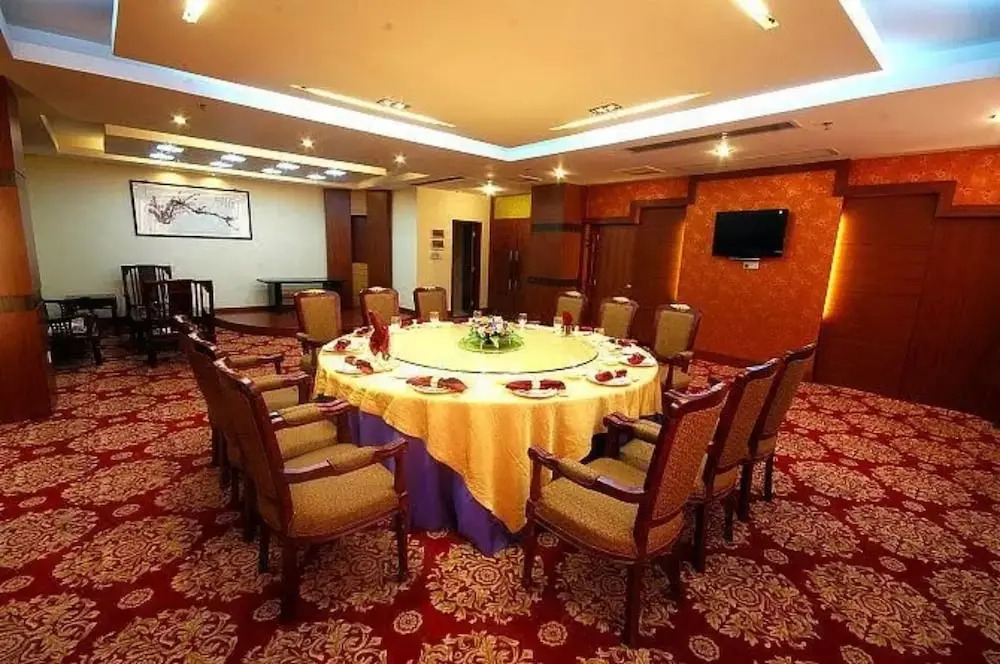 Junyue Hotel