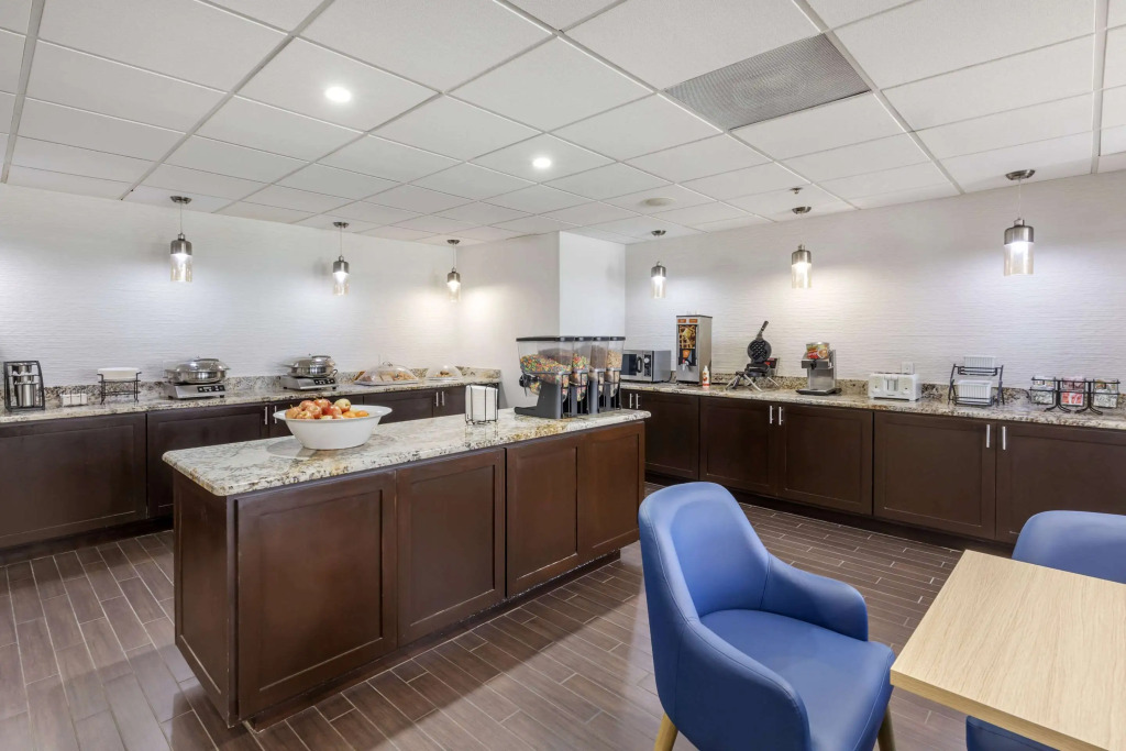 Comfort Inn Dallas North Love Field Airport