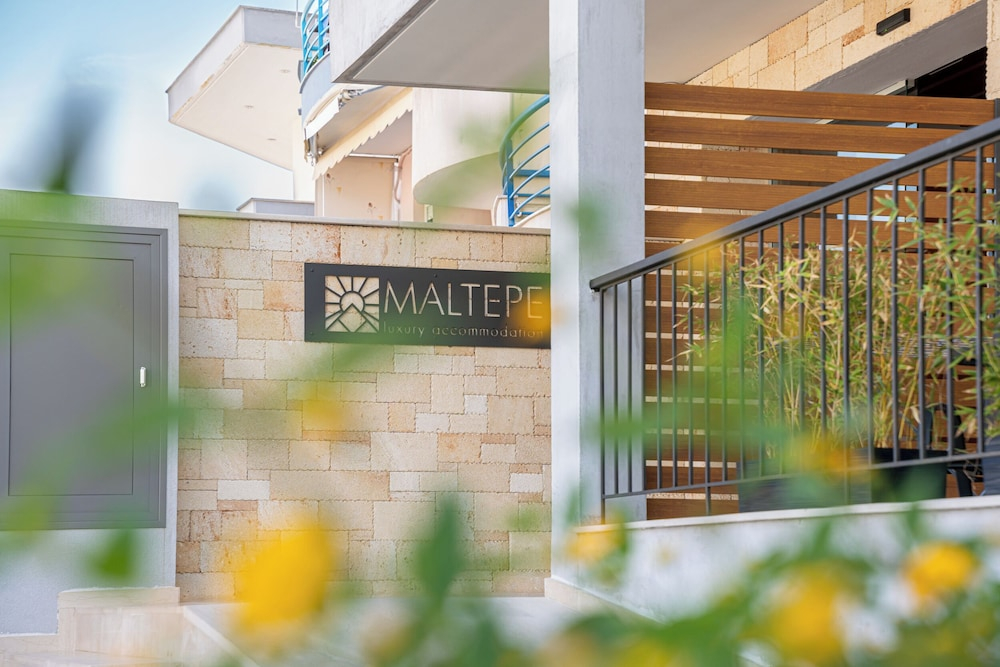 Maltepe Luxury Accommodation By Travelpro Services