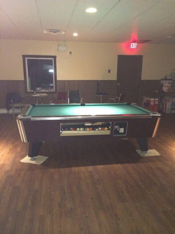 Pickle Lake Hotel