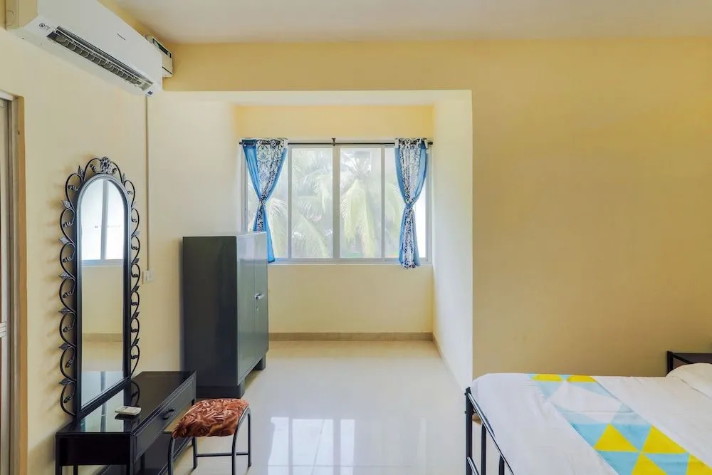 OYO 17182 Home Green View 2BHK Nuvem