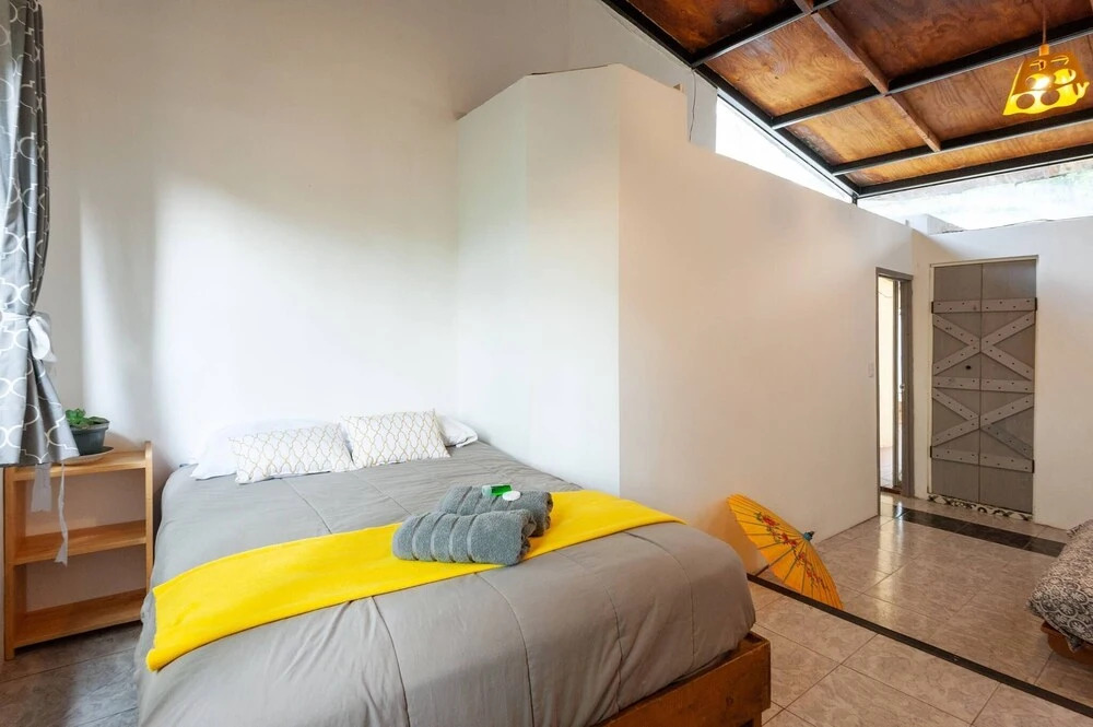 Big Room With Self Contained Services Cdmx