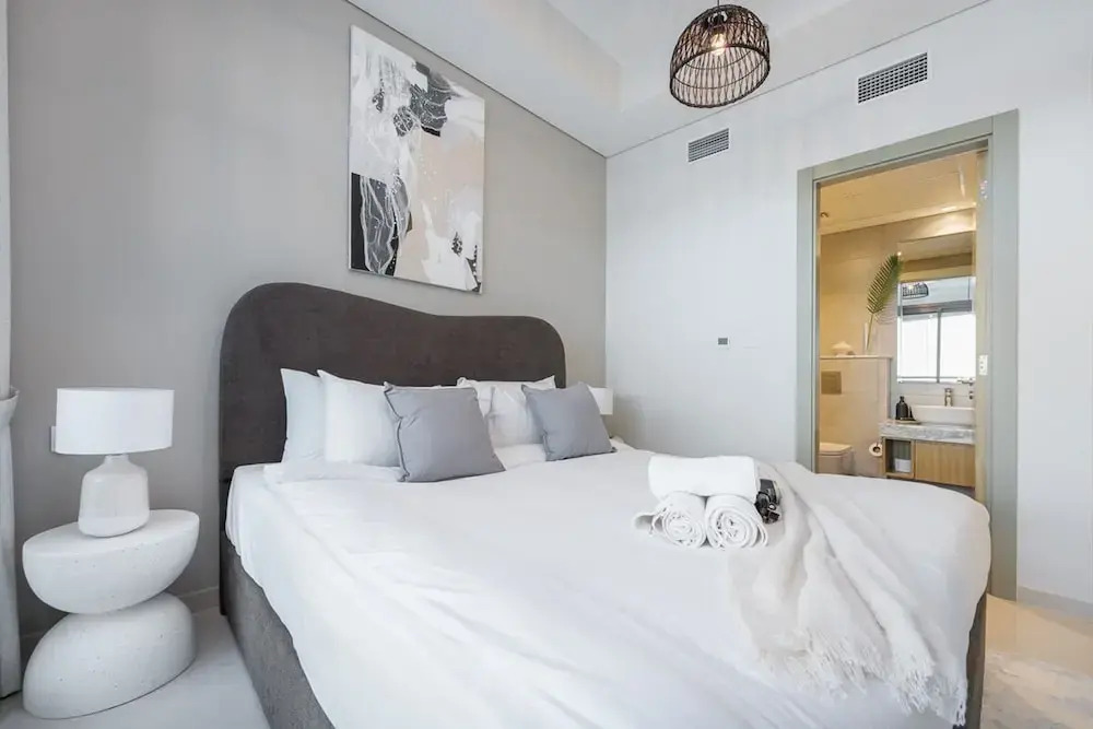 Stunning 2BR With Amazing Views in Business Bay