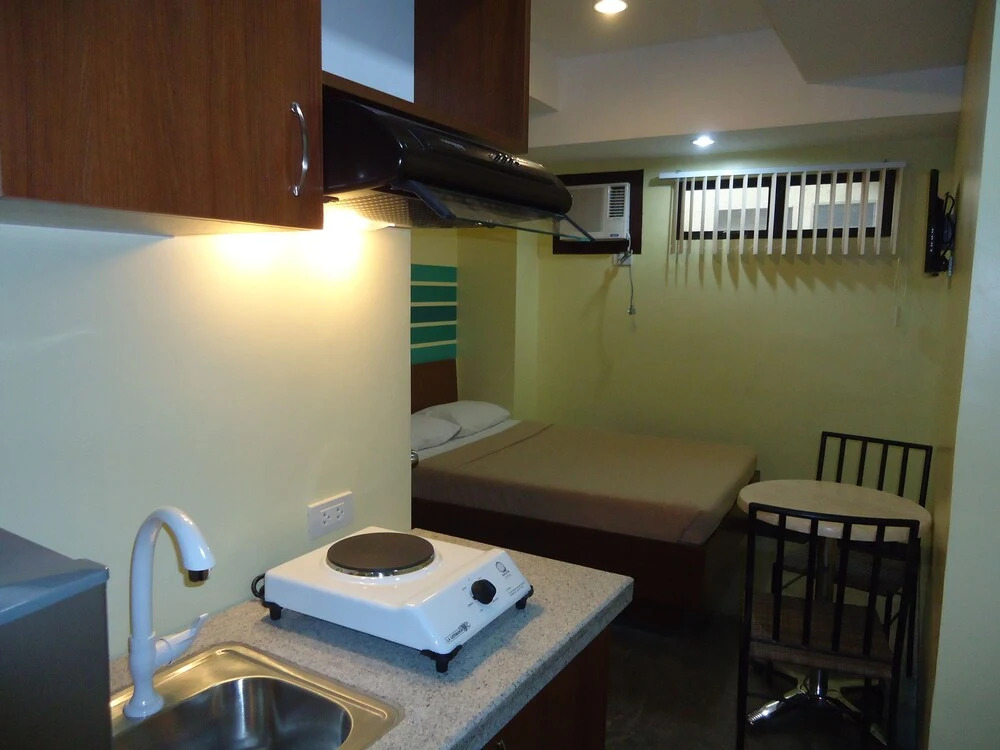 Fely Ann Residences