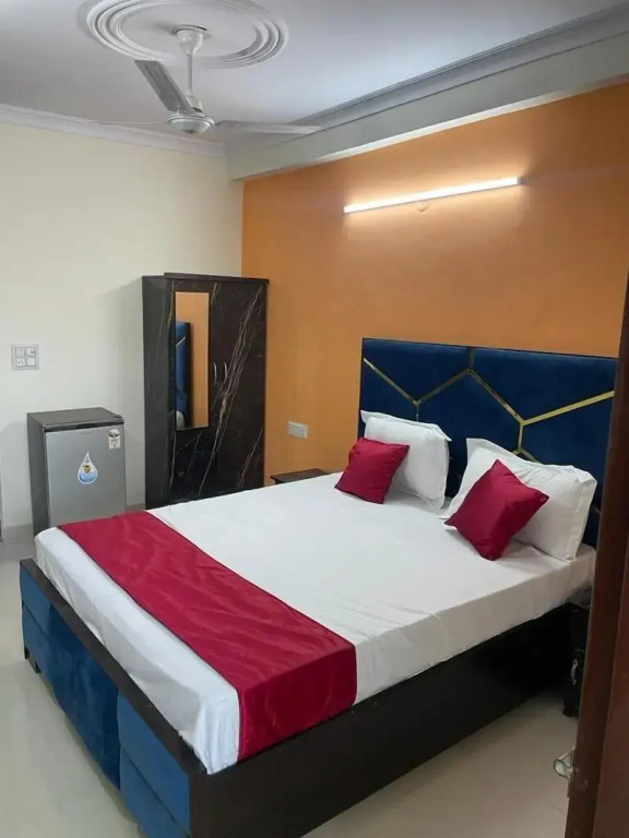 Roomshala 123 Happy Homes Saket