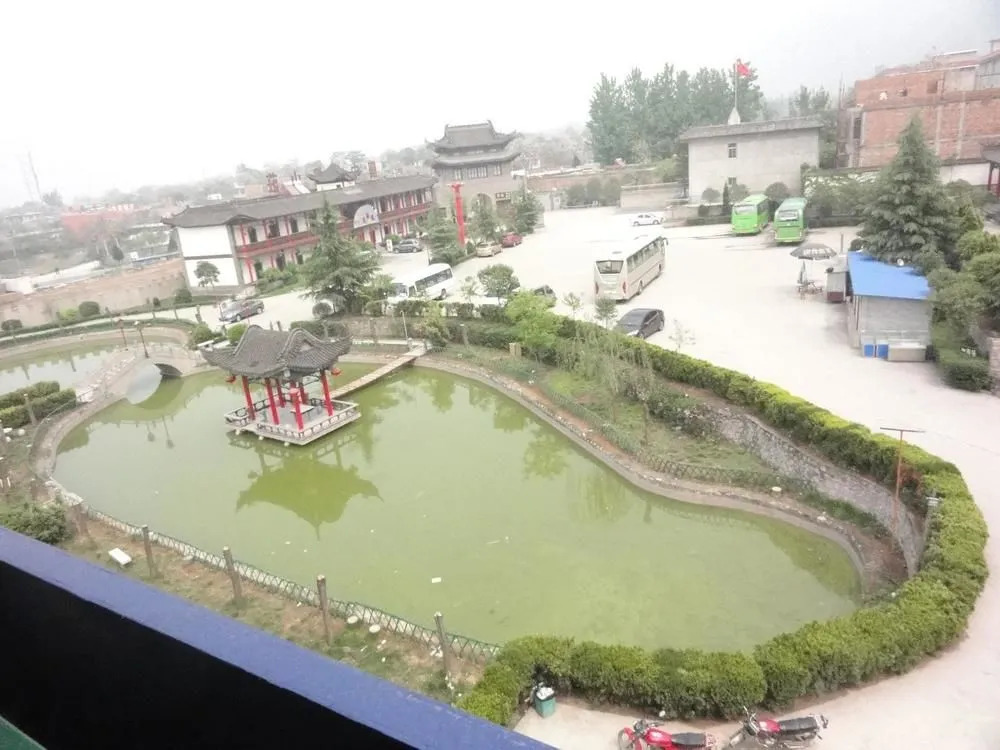 Guan Zhong Hotel