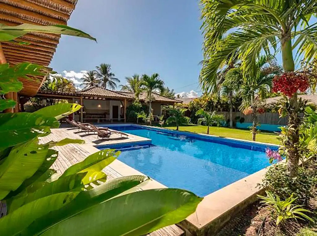 Casa de alto padrao com lazer completo em Trancoso