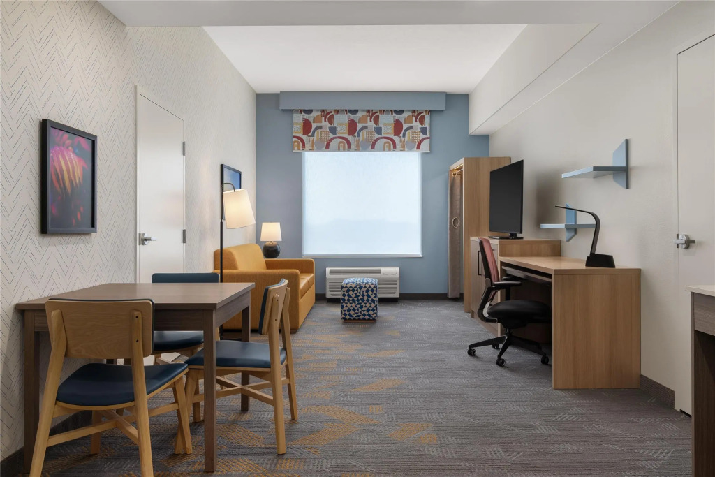 Home2 Suites By Hilton Woodstock On
