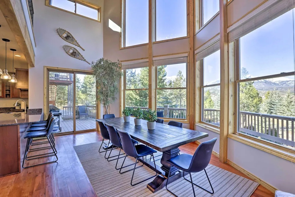 Cabin w/ Game Room & Mtn Views in Silverthorne!