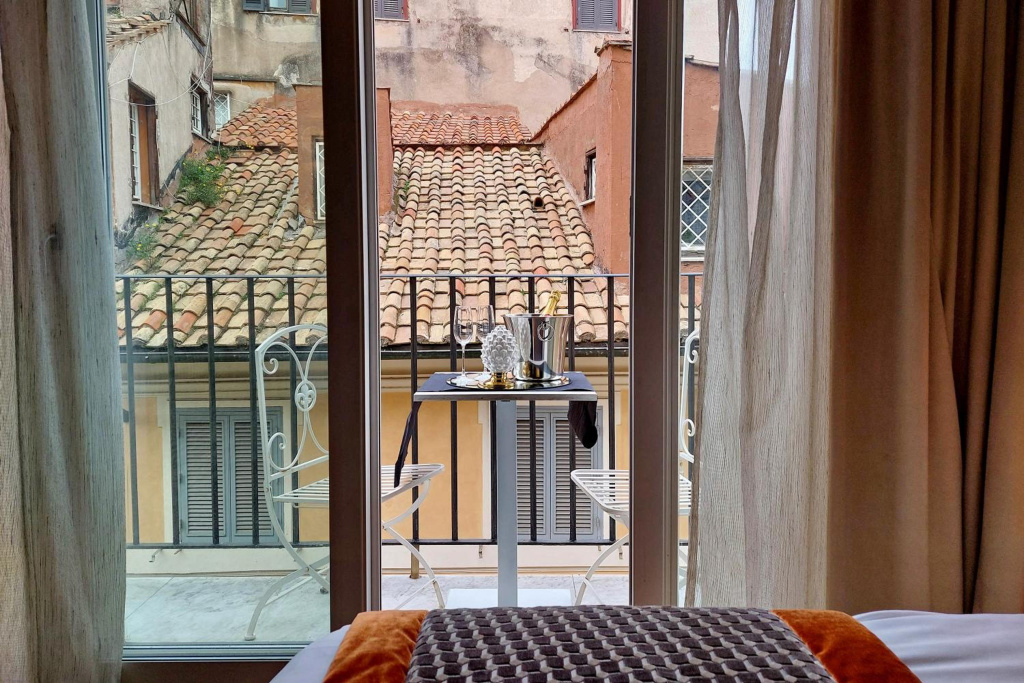 HELMIRAGE Piazza di Spagna Suite