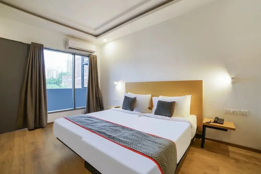 Shushant Lok by OYO Rooms