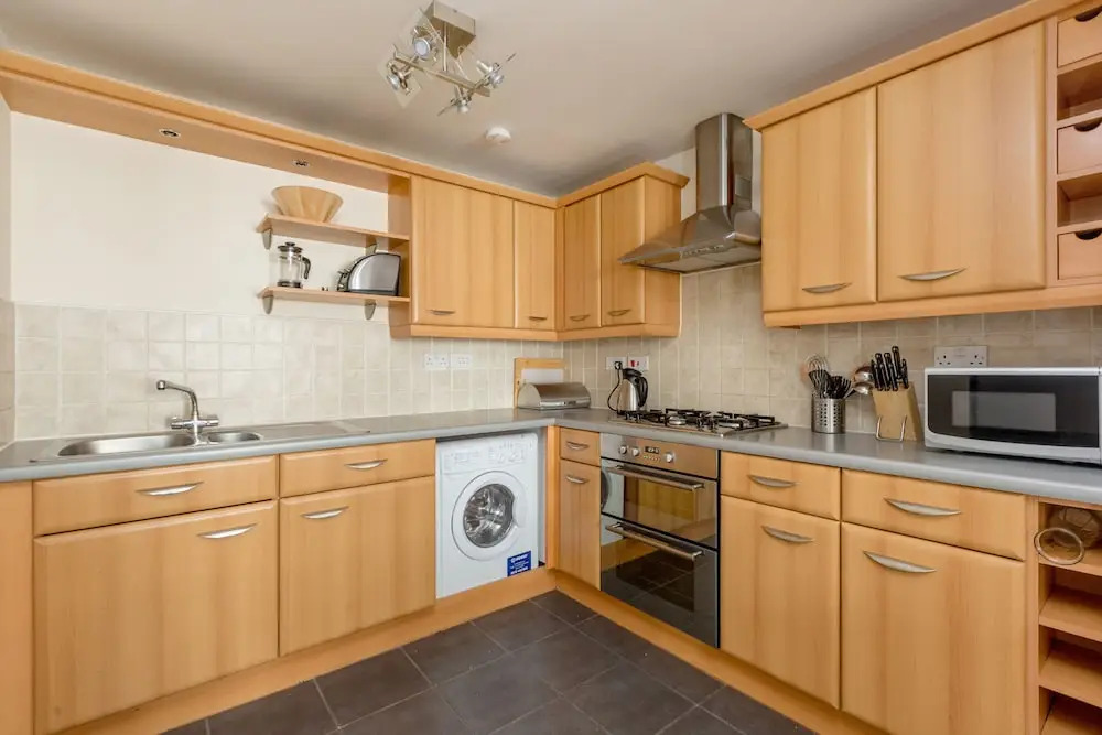 404 Dalry Gait Apartment 2