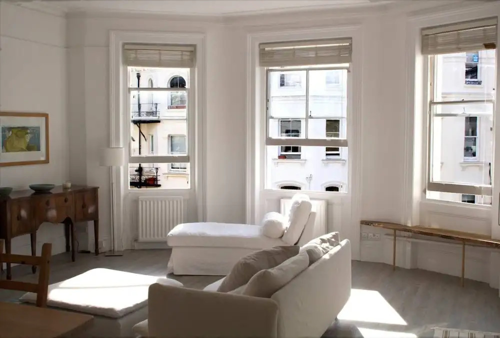 1 Bedroom Regency Flat Near Brighton Beach