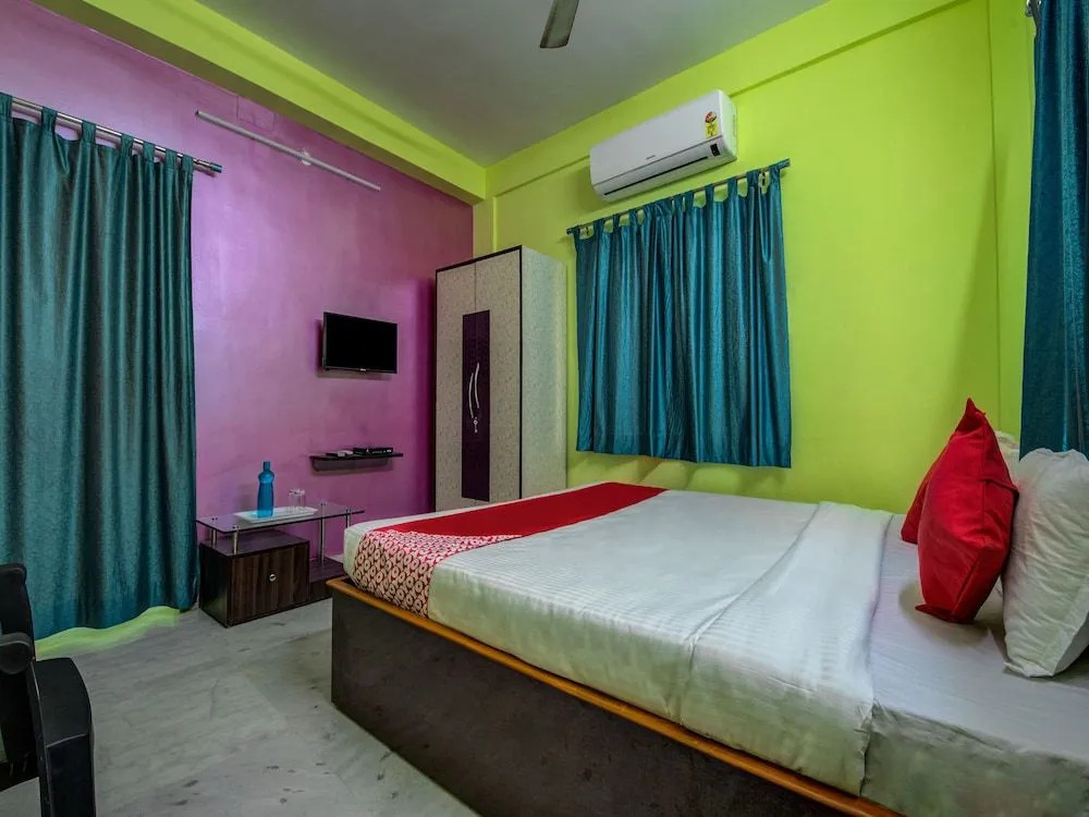 OYO Flagship 13777 VIP Palace