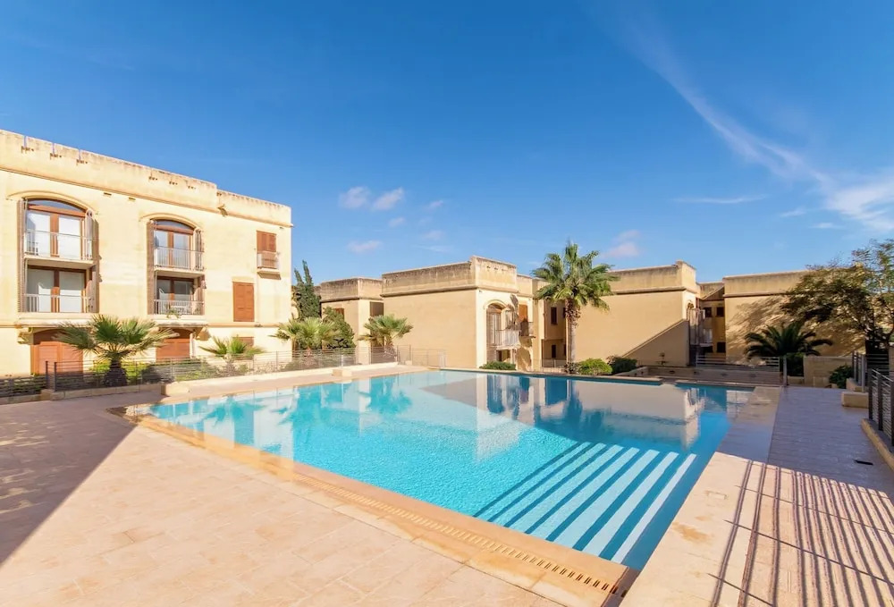 Getaway Npetto Gozitan Villa - Happy Rentals