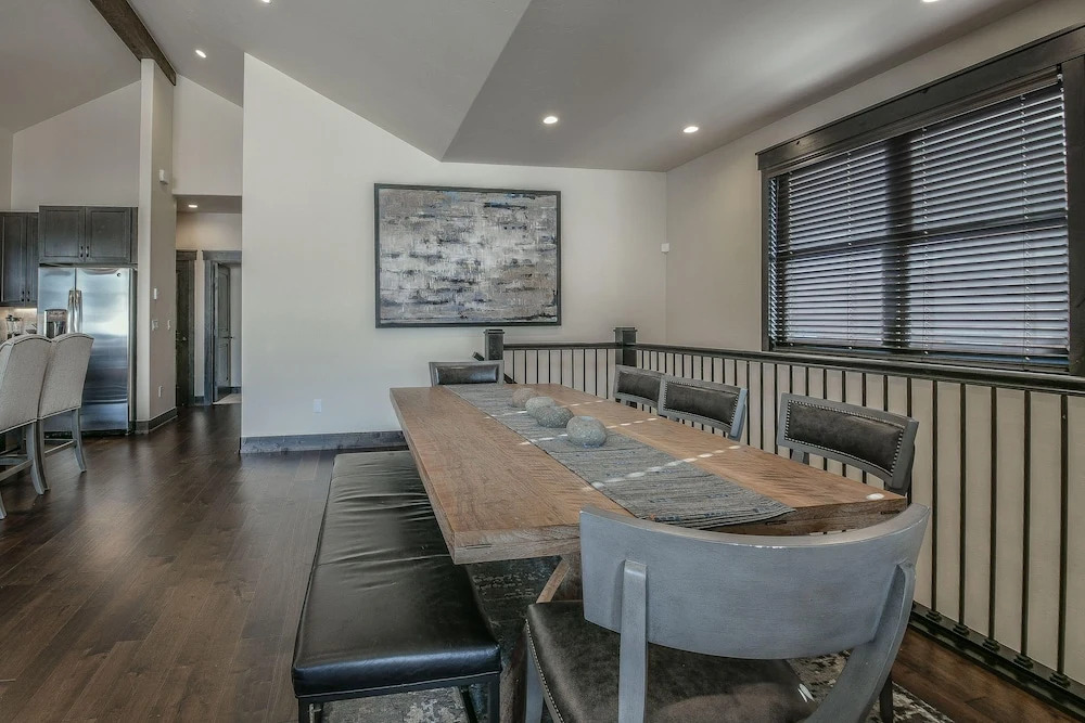 Alders 54 Outpost Dr