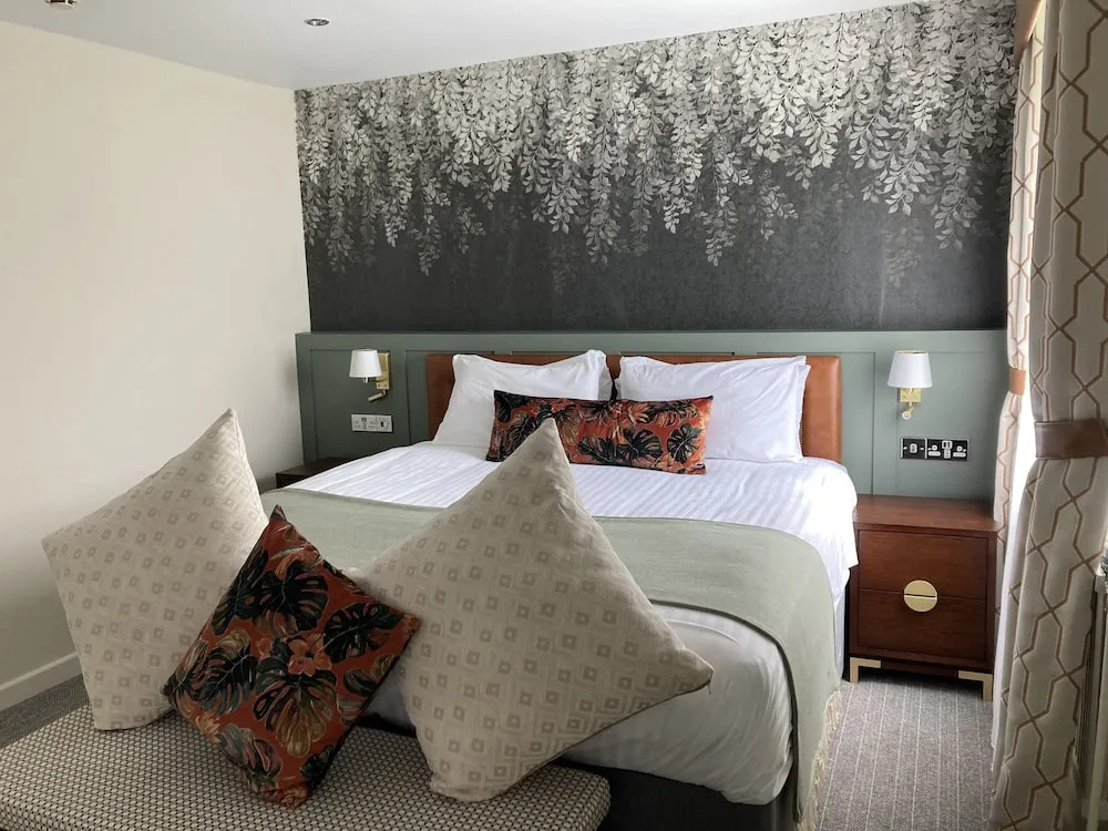 Blue Bell Lodge Hotel