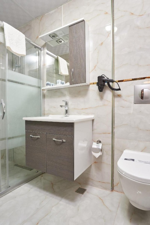 Renzo Hotel - Special Category