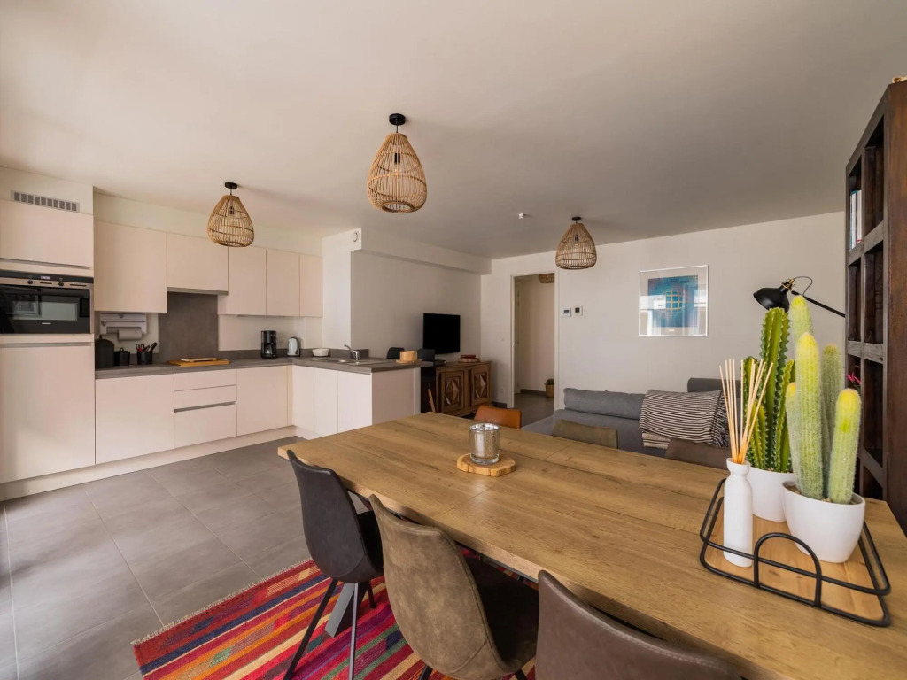 Cosy apartment in Blankenberge with sea-views