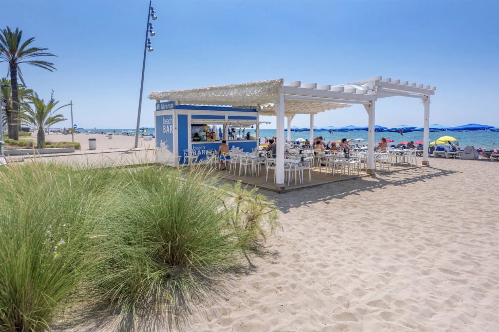 Отель 4R Miramar Calafell
