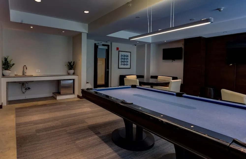 Bluebird Suites at Boylston