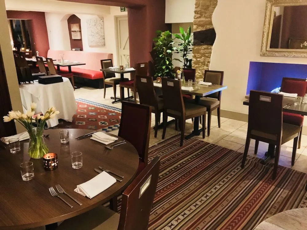 Cartwright Hotel