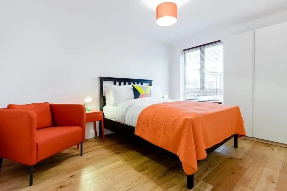 Aylie's Awesome 2 Bed Flat in Dalston