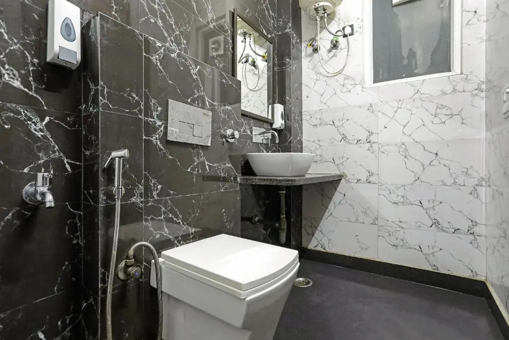 Fabhotel White House Bnb