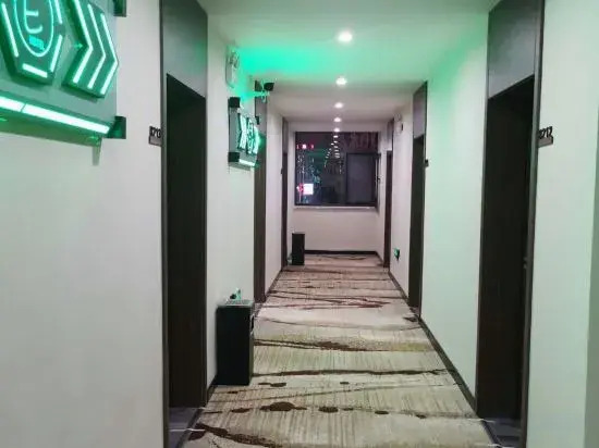 Weihui e-home Express Hotel