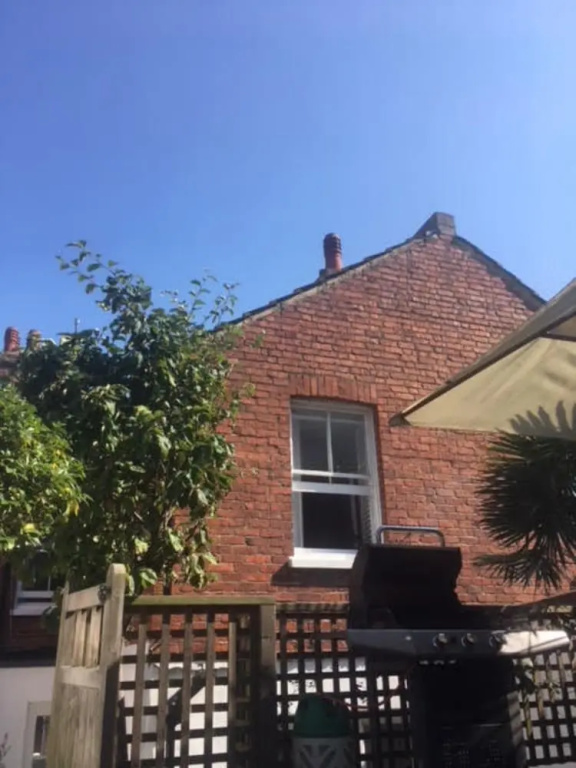 3 Bedroom Family Home In Brighton Sleeps 6