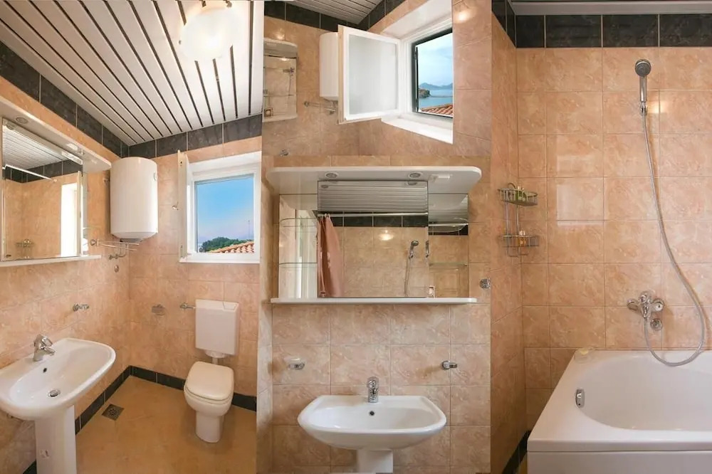 Sveti Stefan Beach Apartment