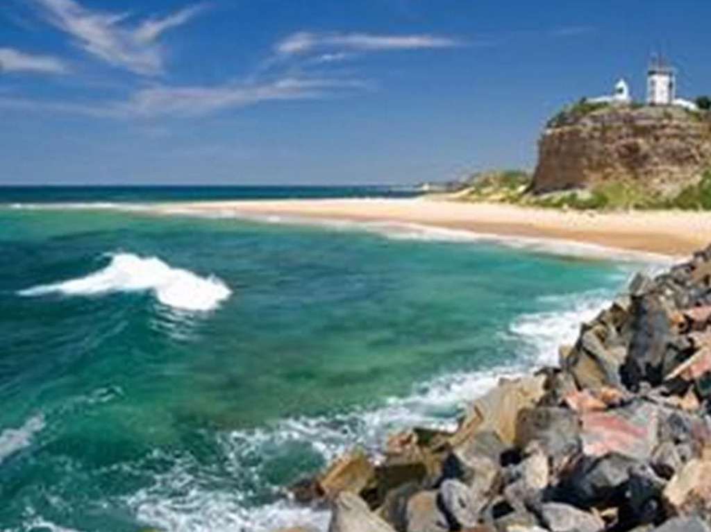 YHA Newcastle Beach