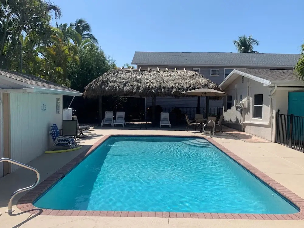 Gulf Breeze Bungalows