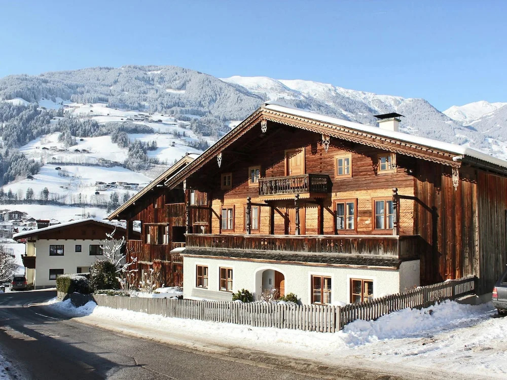 Lovely Apartment in Ramsau im Zillertal near Ski Slopes