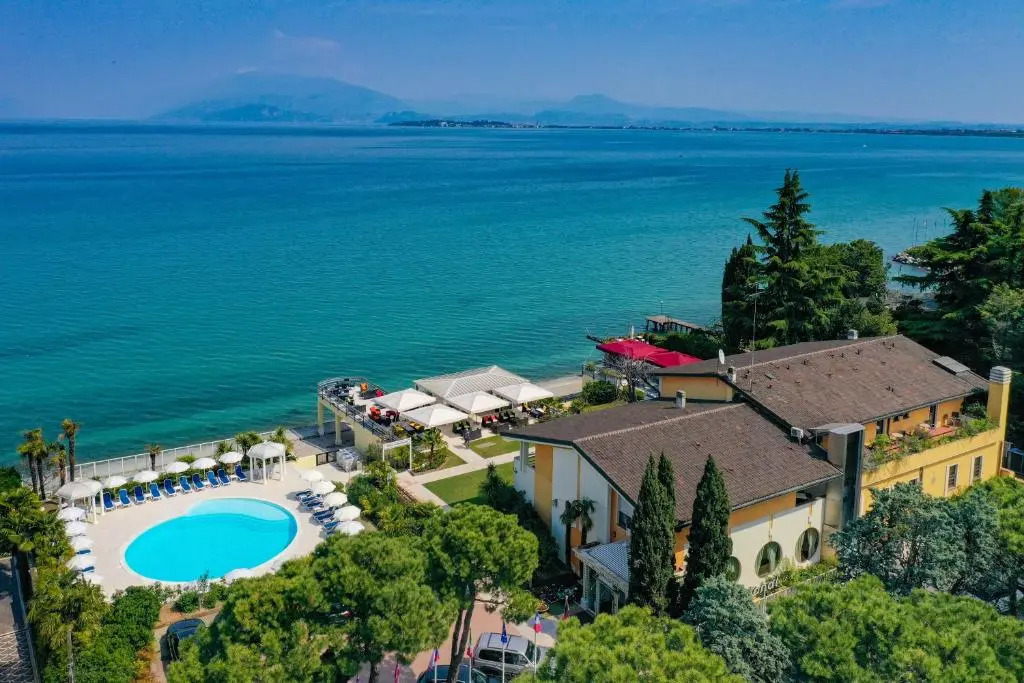 Lido International