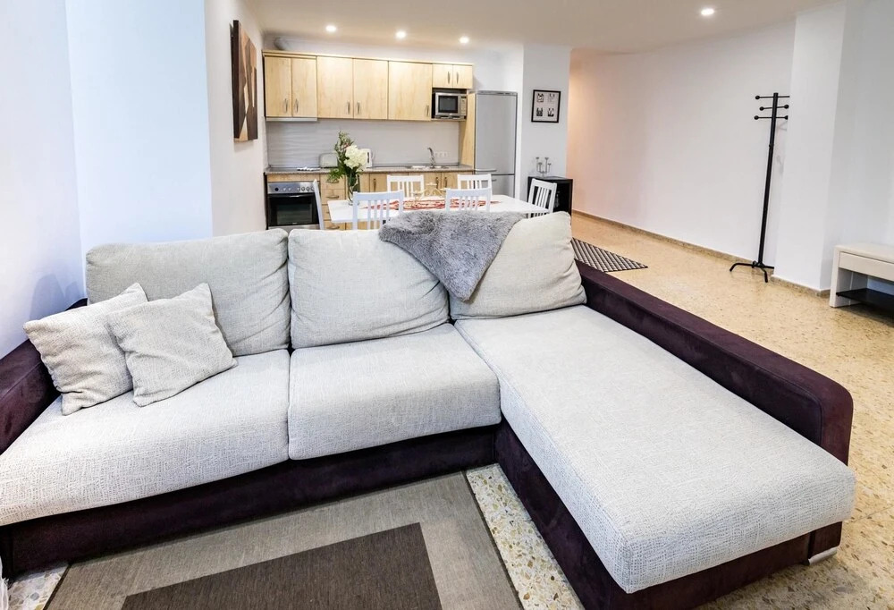 Fuengirola Centre - Modern 2BR Apartment -one Step to Everything
