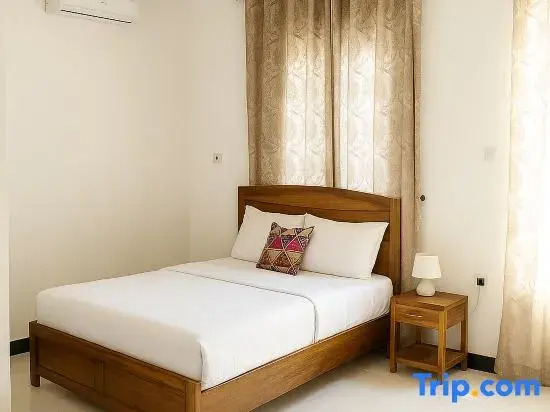 Uroa Beachfront 2BR • Balcony • Free Wi-Fi