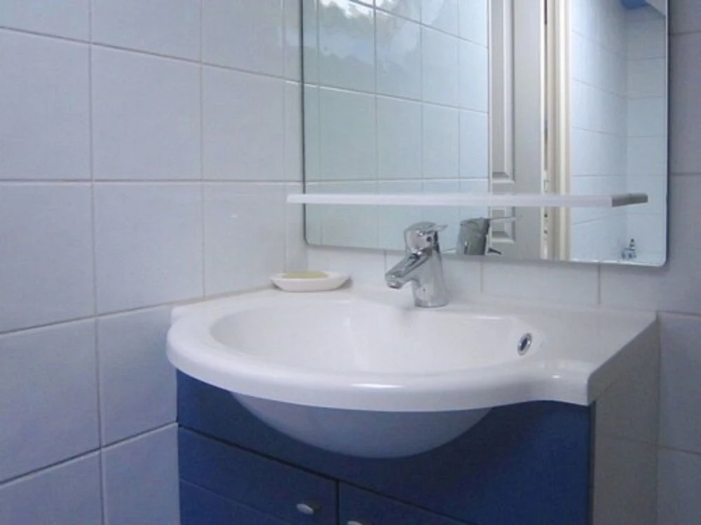 Stunning Holiday Home in Escalles near Sea