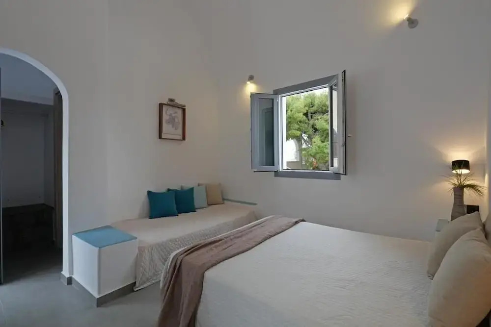 Perissa Blue Dome Rooms