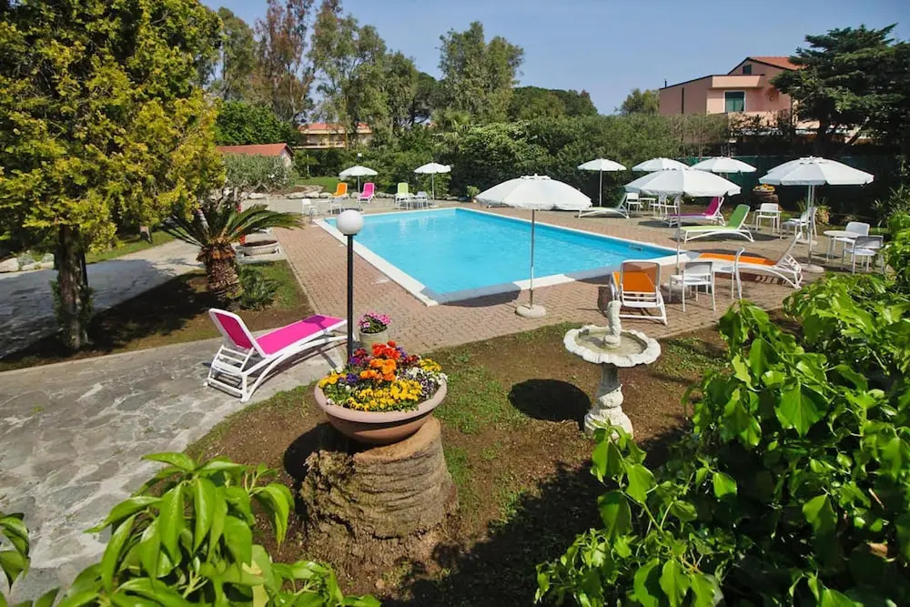 Loano Apartment With Pool for 6