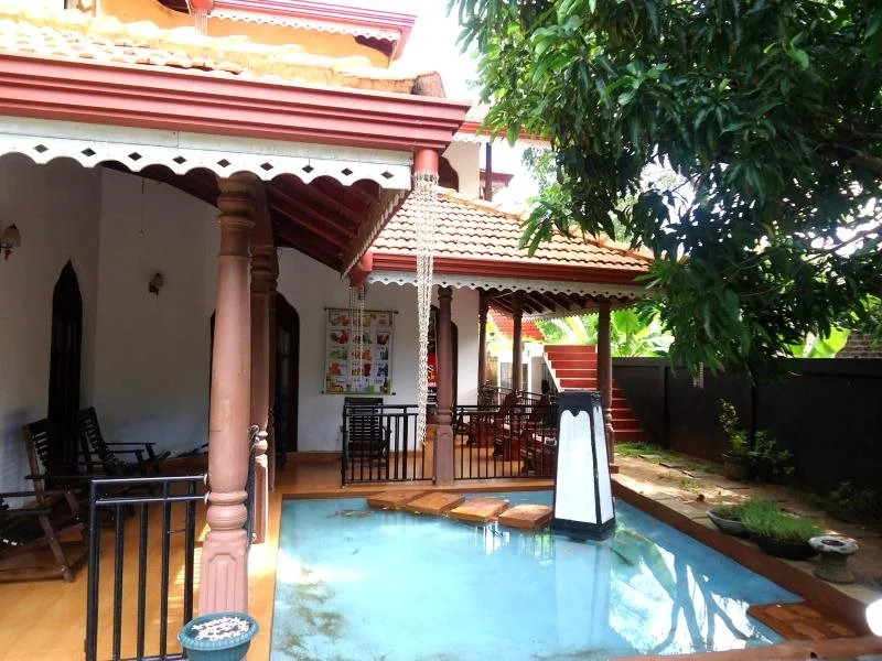 Queens Park Hotel