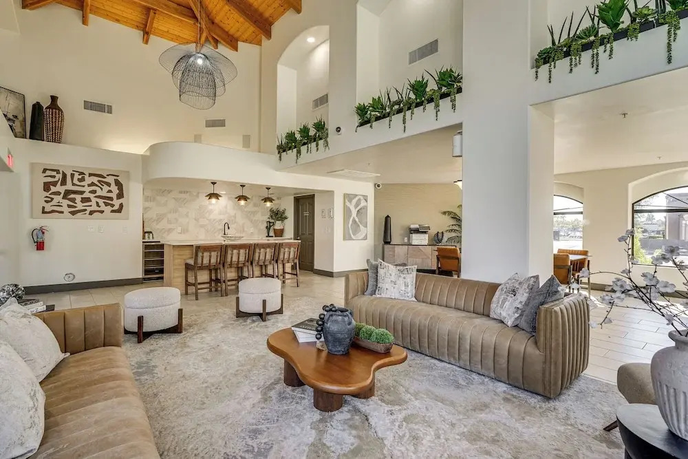 Patio + Community Perks: Stylish Scottsdale Escape