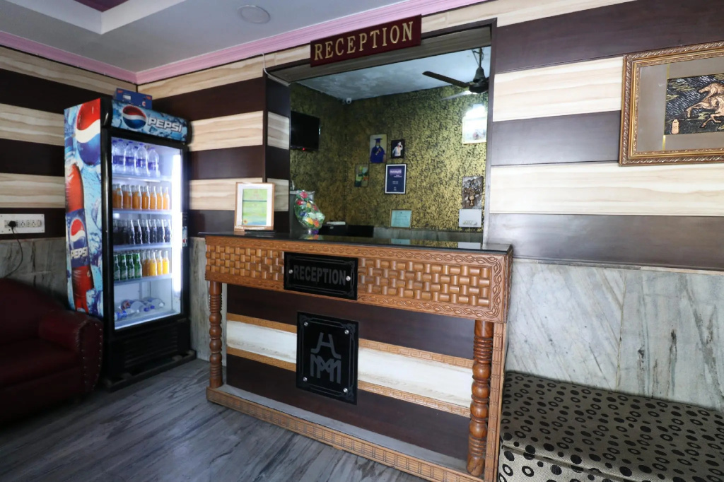Oyo 37277 Hotel Moti Mahal