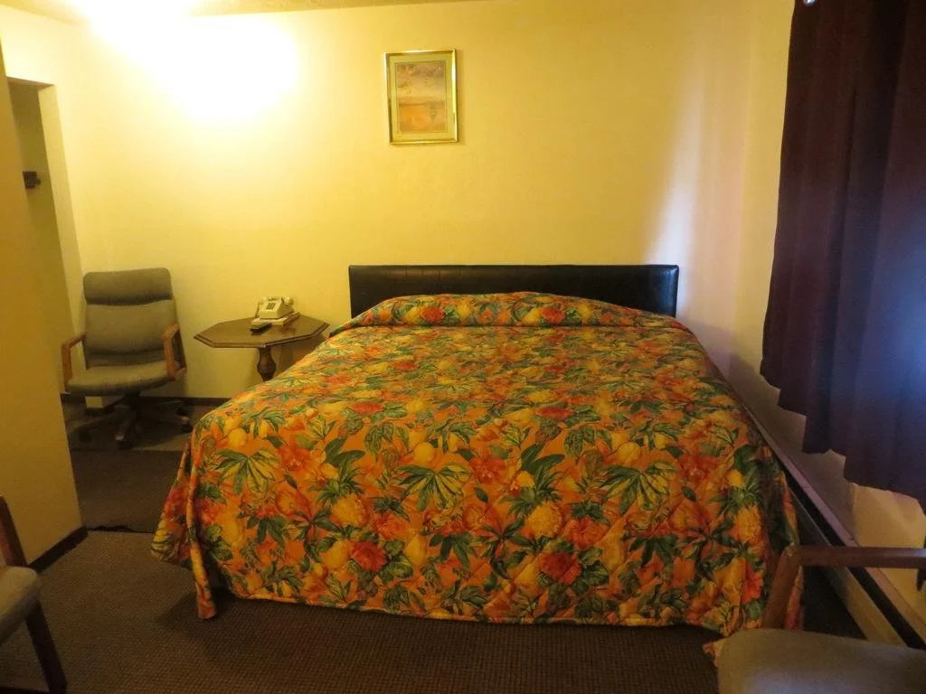 Burkewood Inn